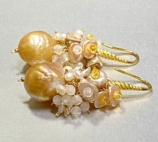 Baroque Pond Slime Pearl Cluster Earring with Yellow Sapphires