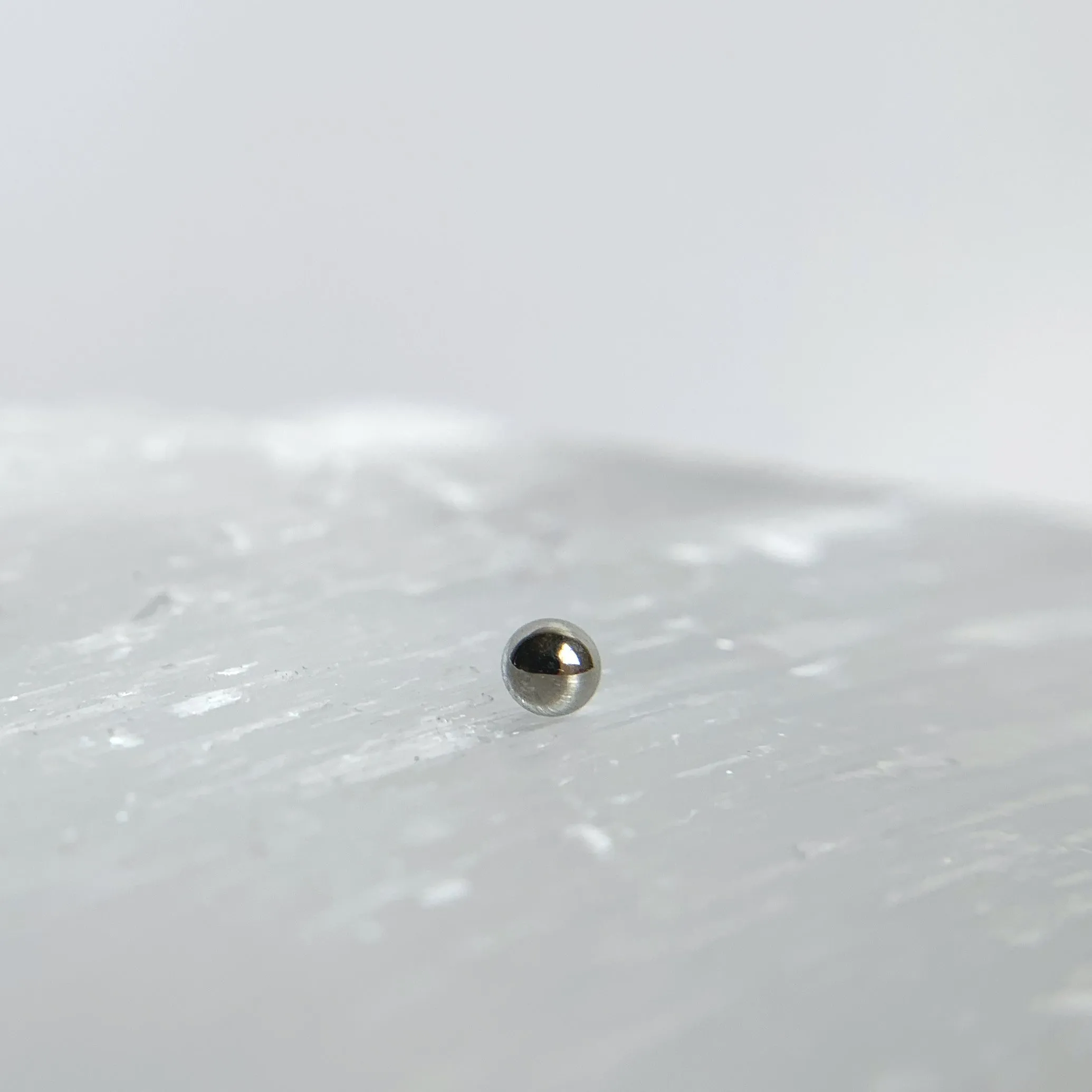 Bead 1/8" Threadless End