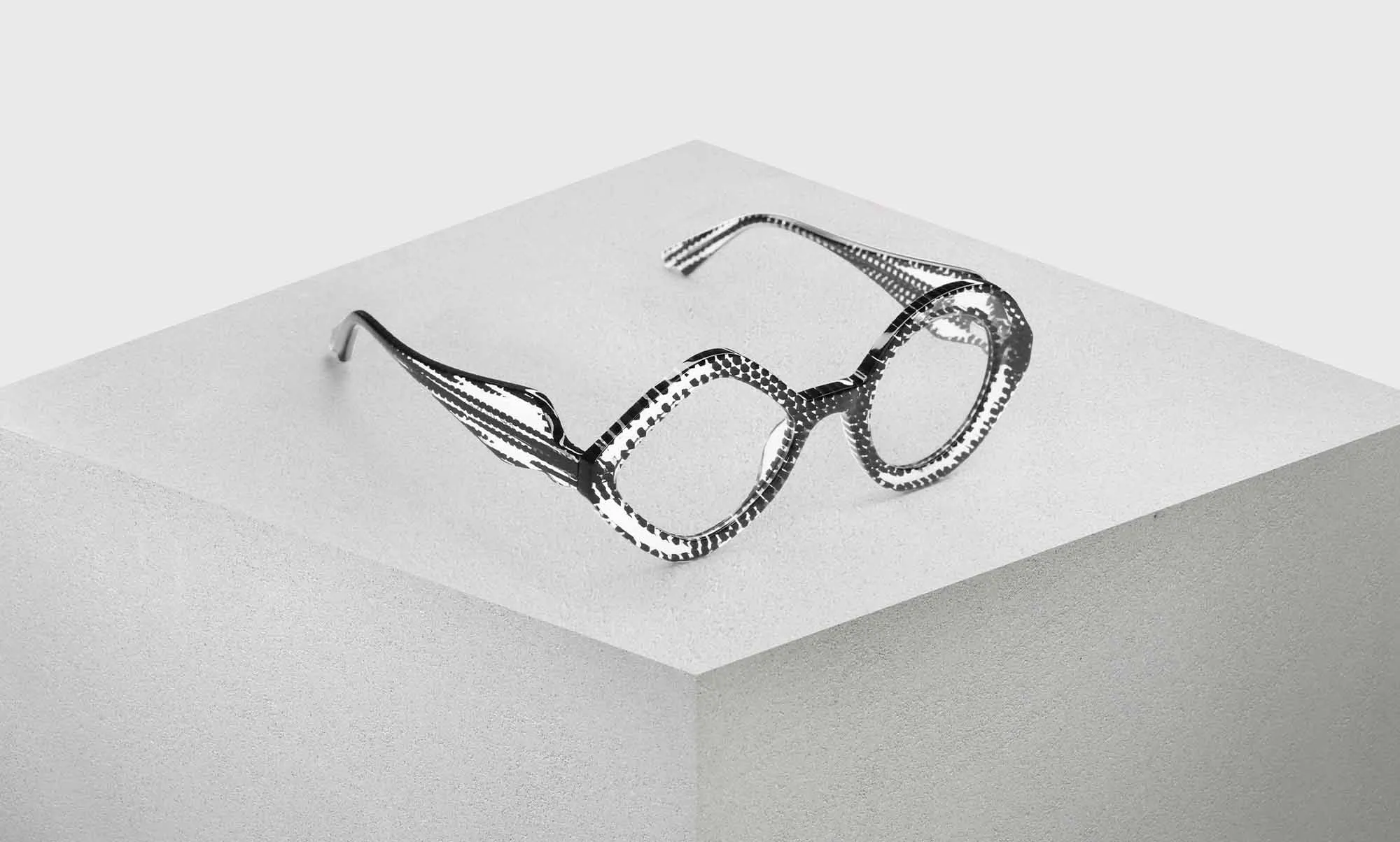 Eh-Symmetrical Prescription Glasses