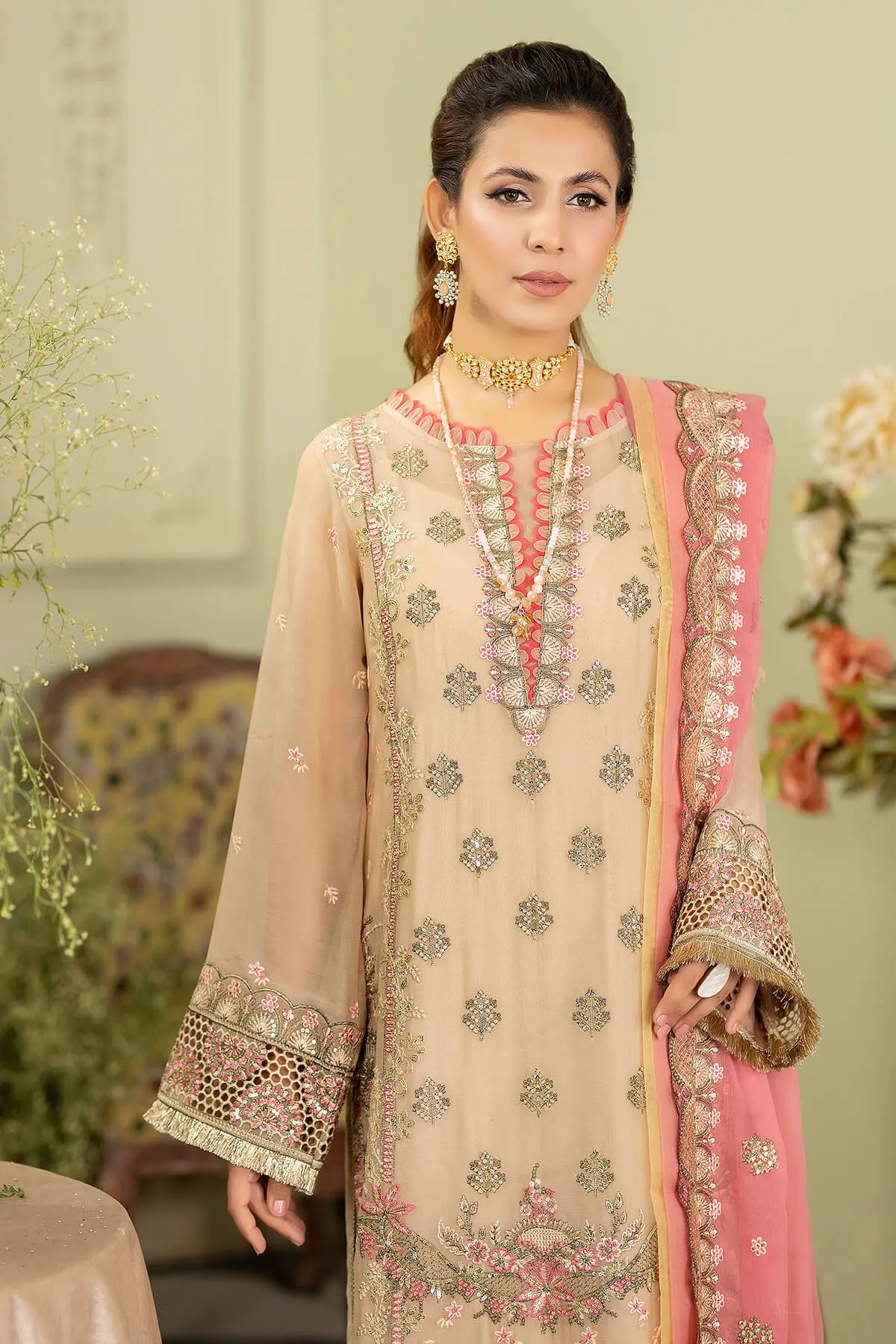 Embroidered Chiffon Pakistani Salwar Kameez and Dupatta