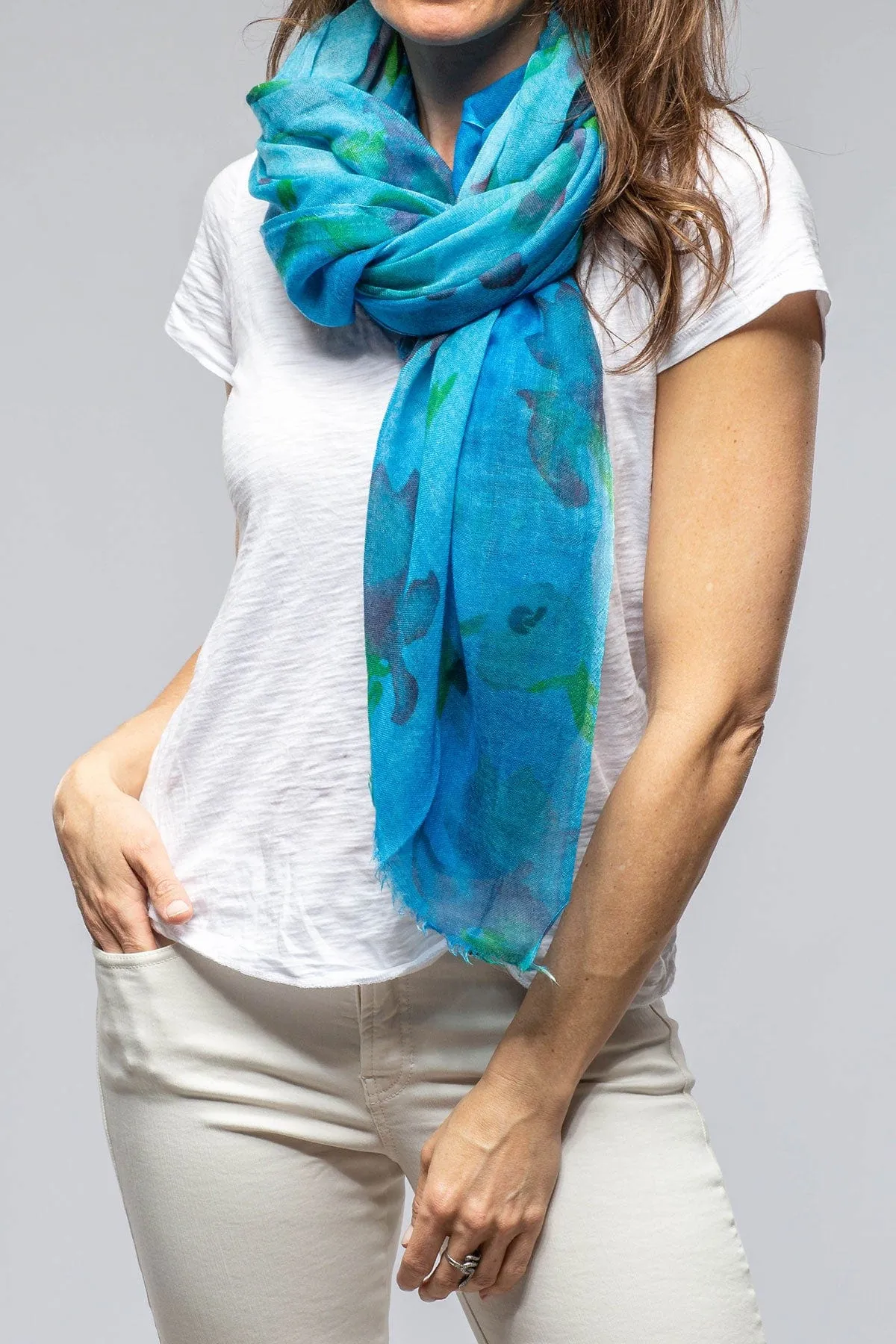 Gradient Cashmere Scarf In Mediterranean Blue