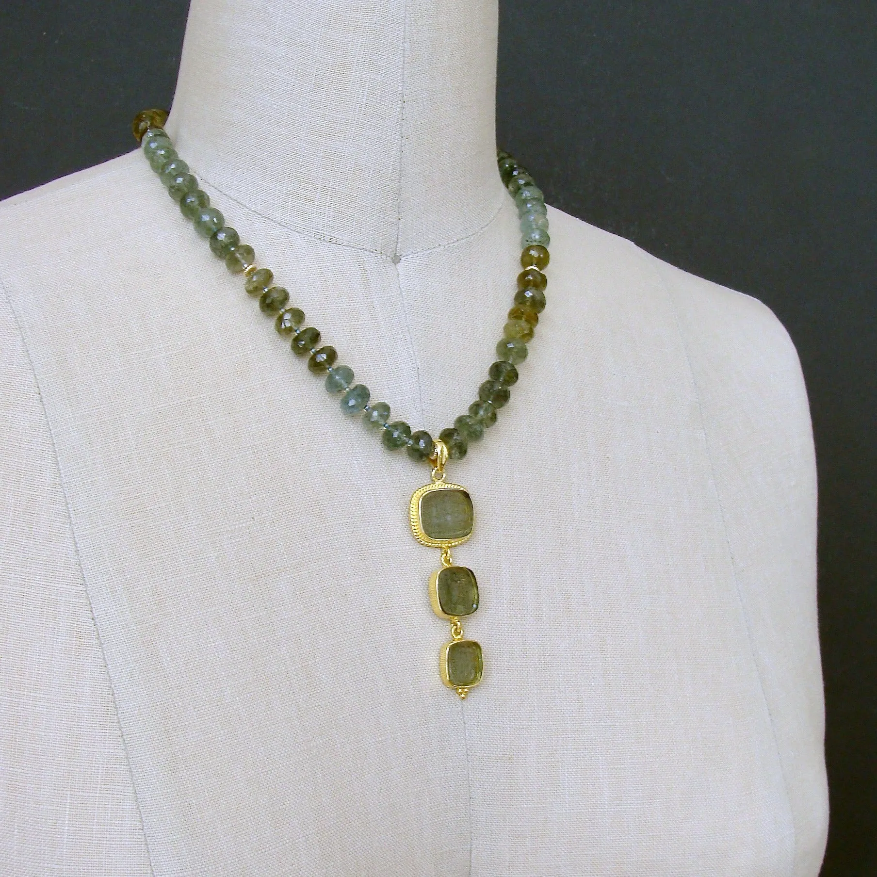 Green Moss Aquamarine  Venetian Glass Intaglio Choker Necklace - Lissone II Necklace