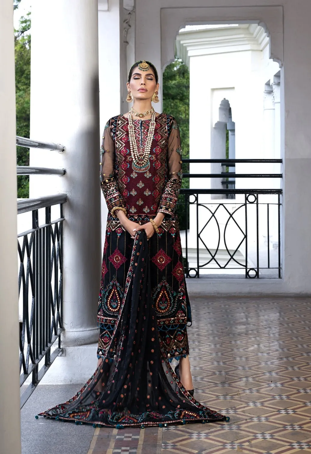 Kameez Trouser Dupatta Black Pakistani Wedding Dress