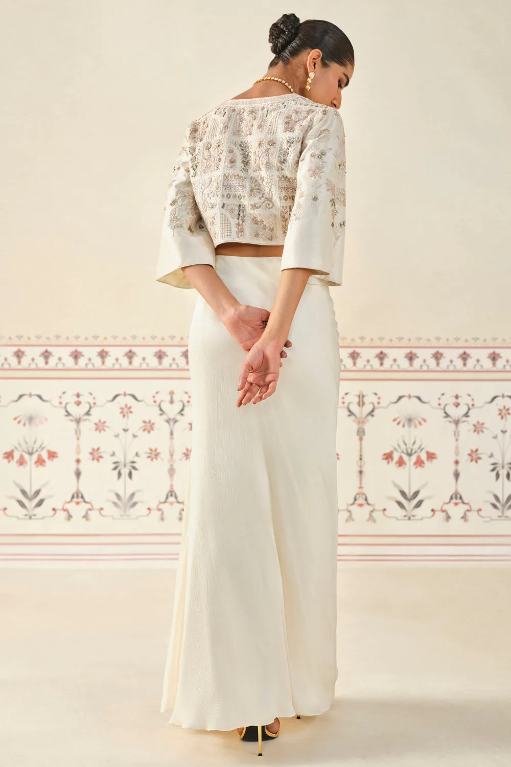 Mesnata Embroidered Skirt Set - Ivory