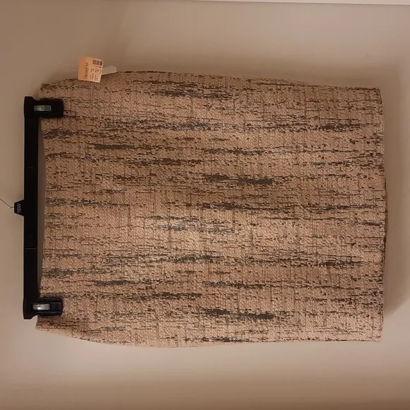 NWT, Badgley Mischka Metallic Tweed Skirt