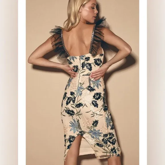 NWT Lulu's Show Stopper Cream Embroidered Sequin Bodycon Midi Dress Size XS‎