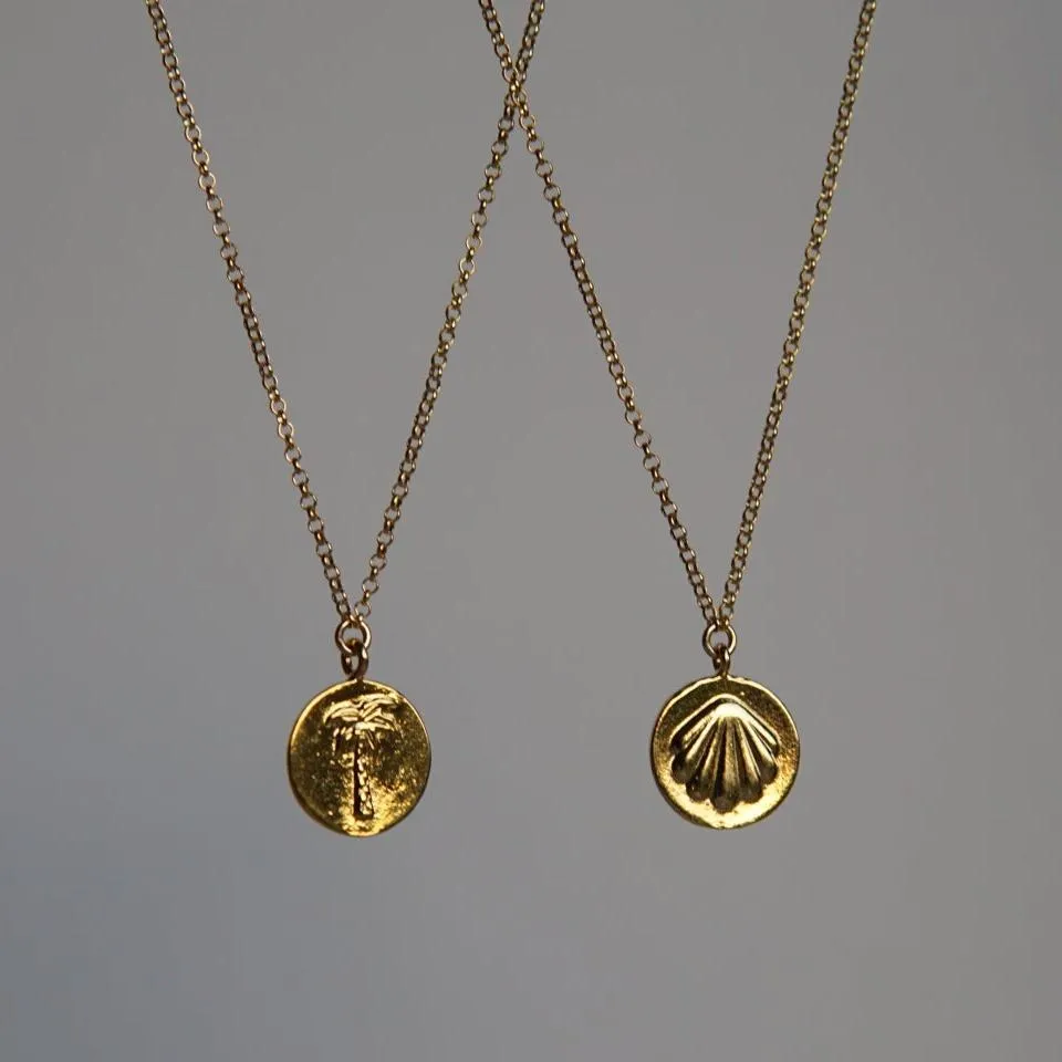 Palm Tree 🌴 Coin Pendant Necklace