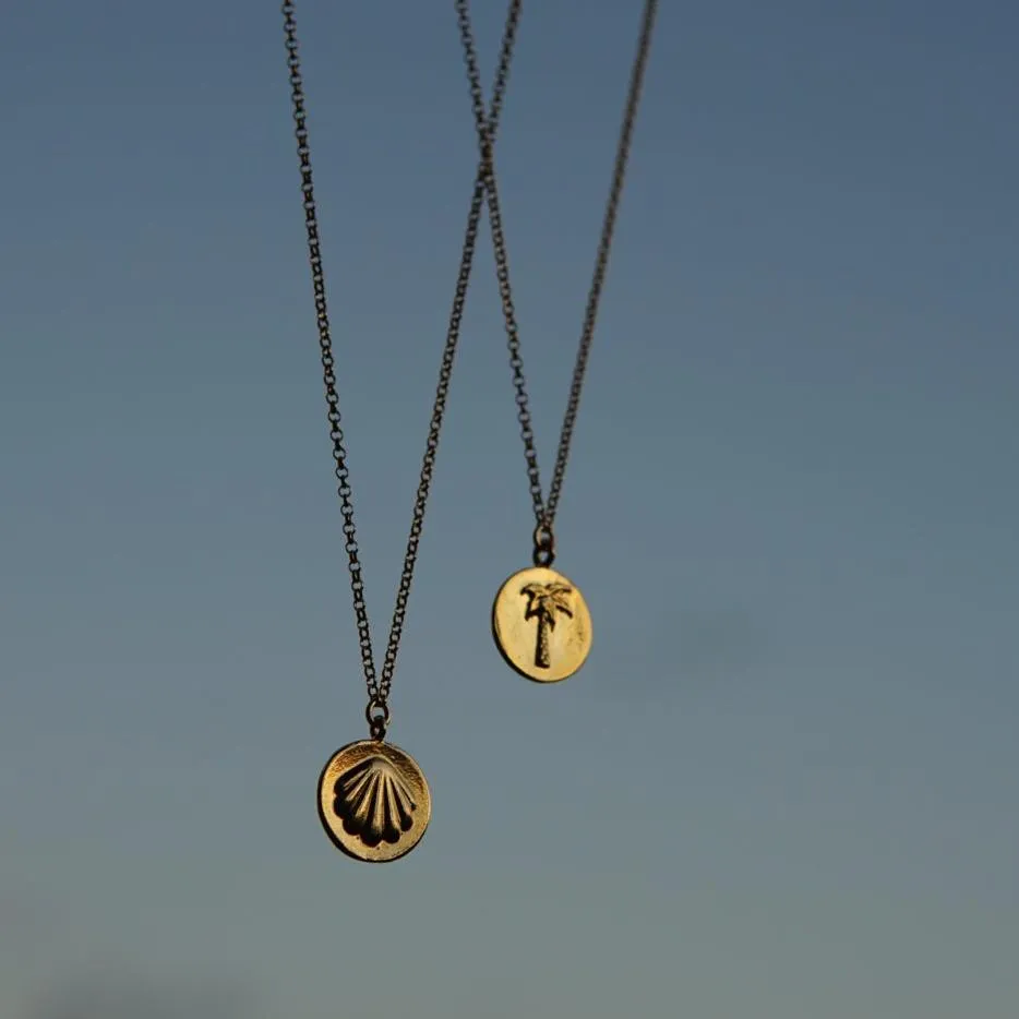 Palm Tree 🌴 Coin Pendant Necklace