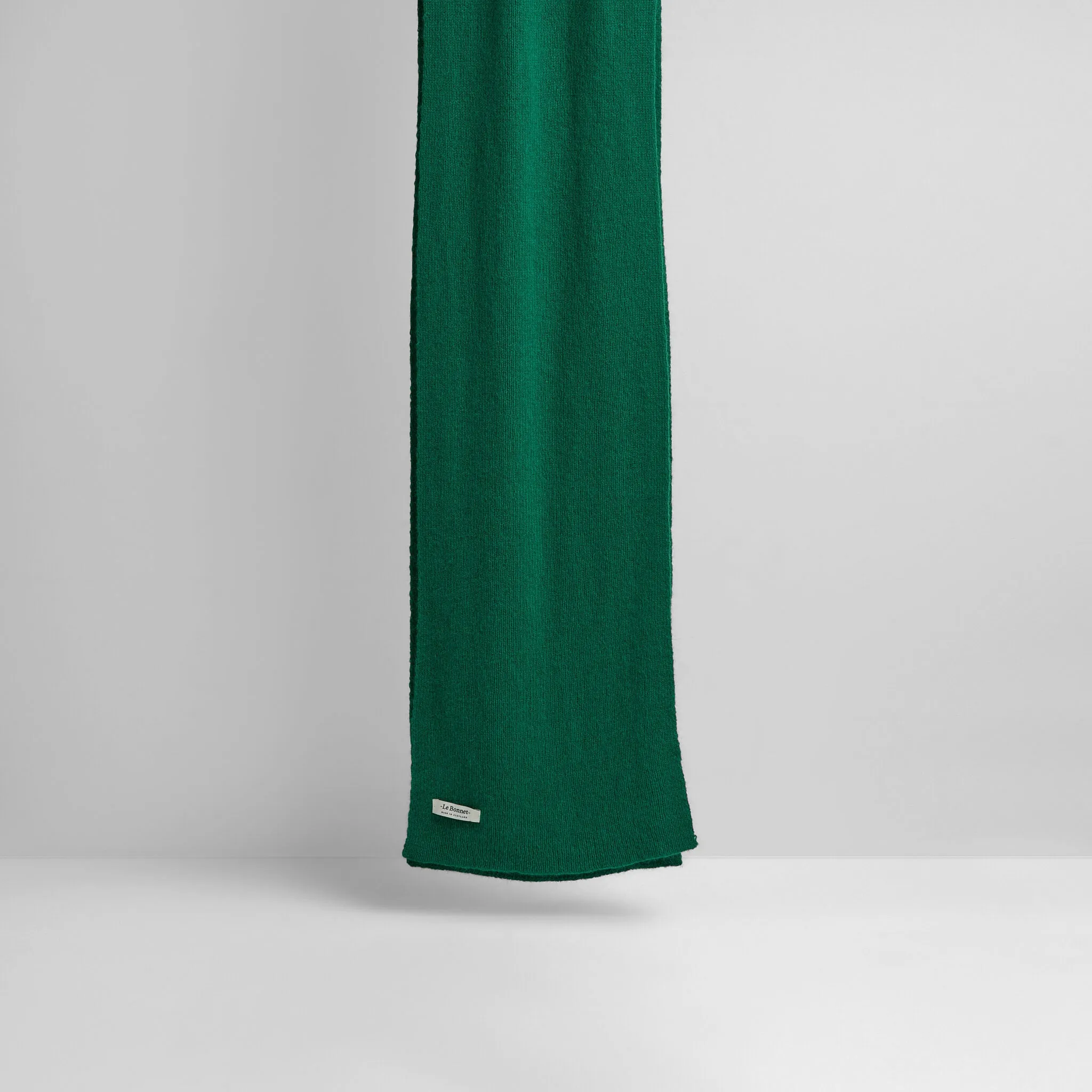 Scarves, Pine