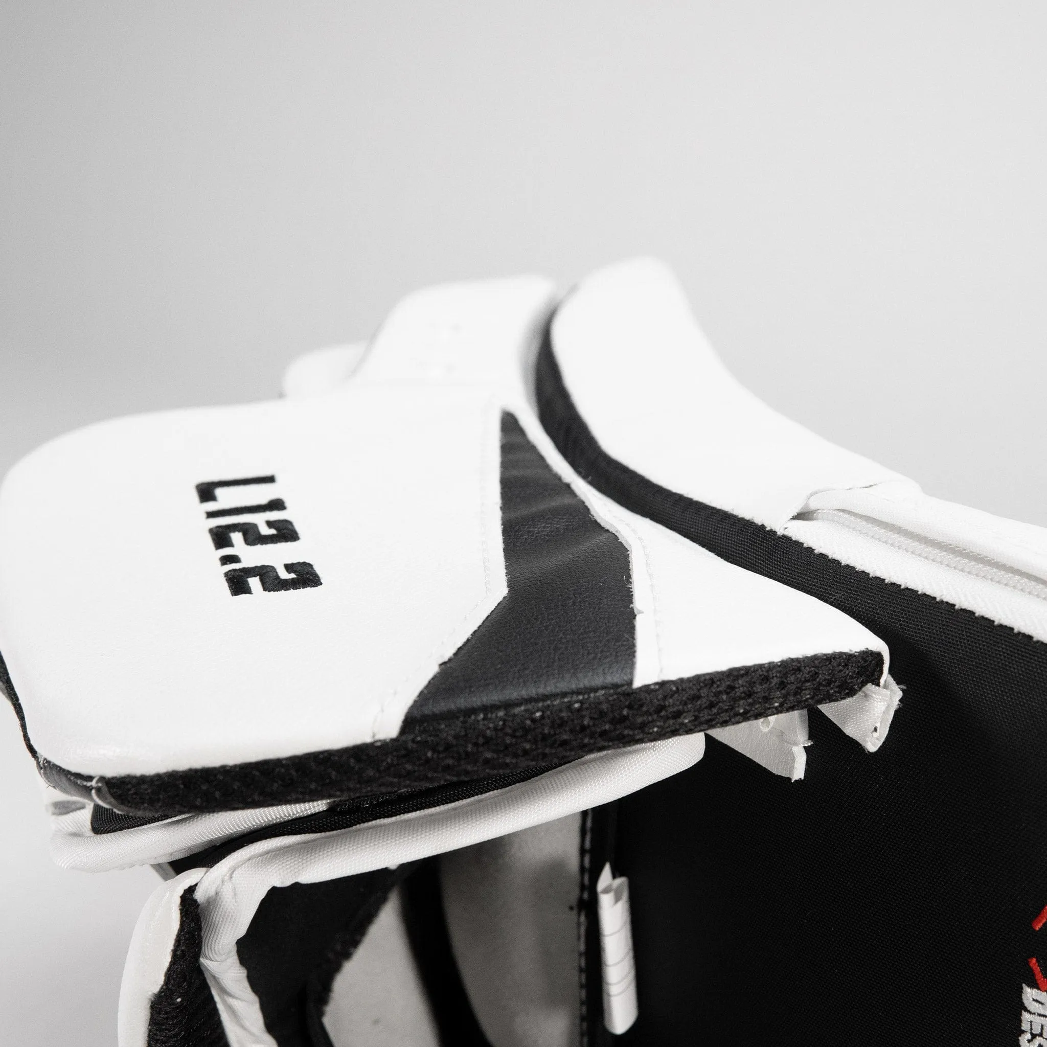 TRUE L12.2 Senior Goalie Blocker - Stock