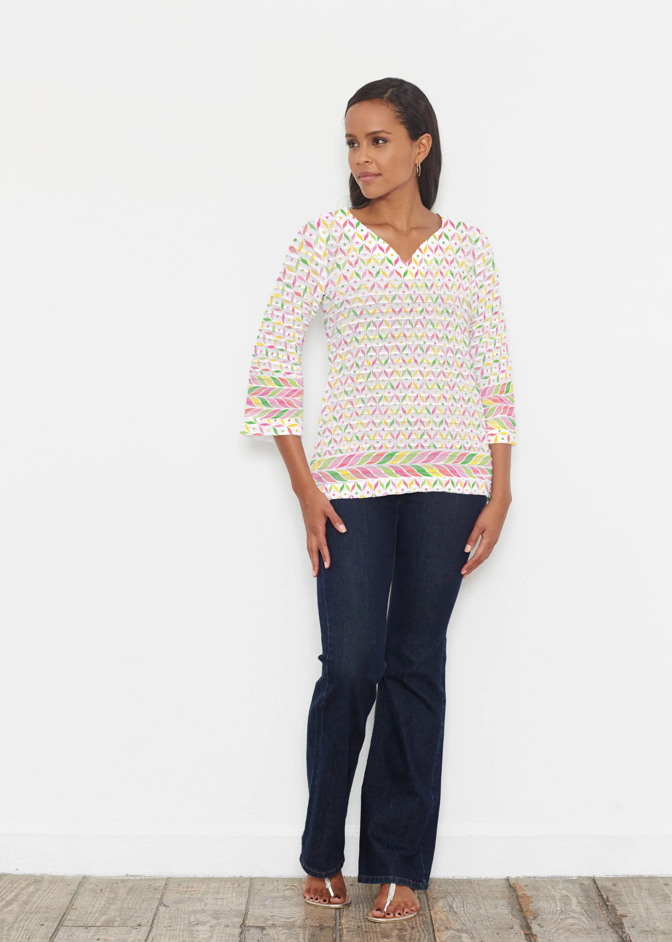 Tutti Fruitti (8036) ~ Banded 3/4 Bell-Sleeve V-Neck Tunic