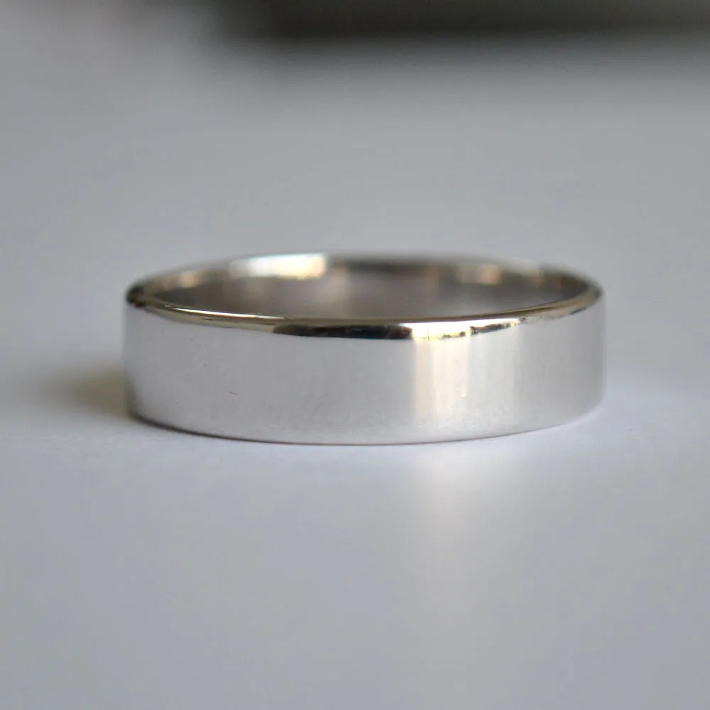 Unisex Solid Gold Wedding Band