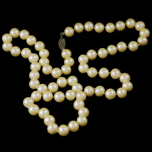 Vintage Imitation Pearls 8-9 MM Single Strand 24" 1940S Candlelight