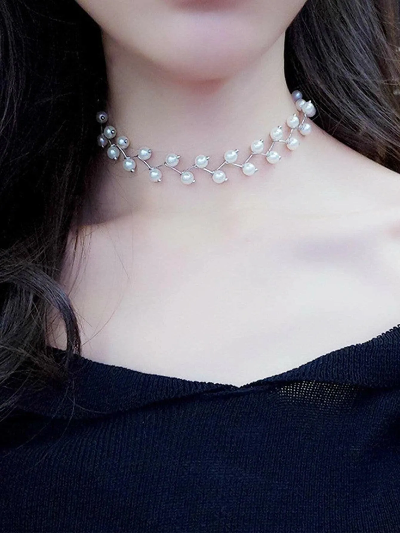 White Pearl Zigzag Choker Necklace, Gold or Silver Minimalist White Pearl Necklace, Bridal Pearl Fashion Necklace